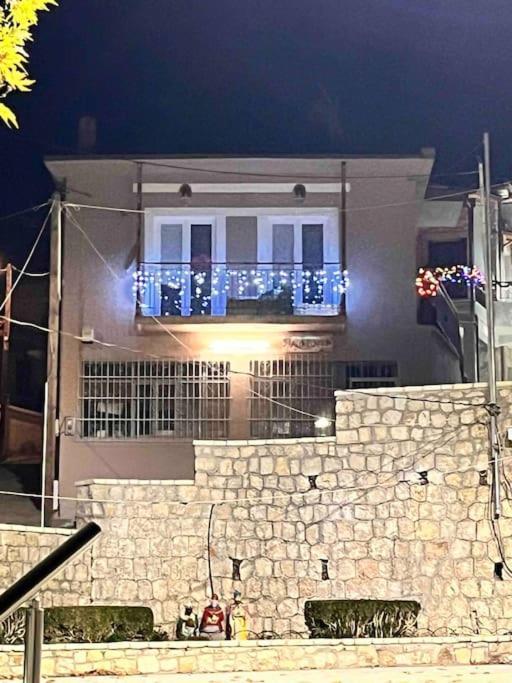 «Έλα…Δάρα» Home Daras المظهر الخارجي الصورة